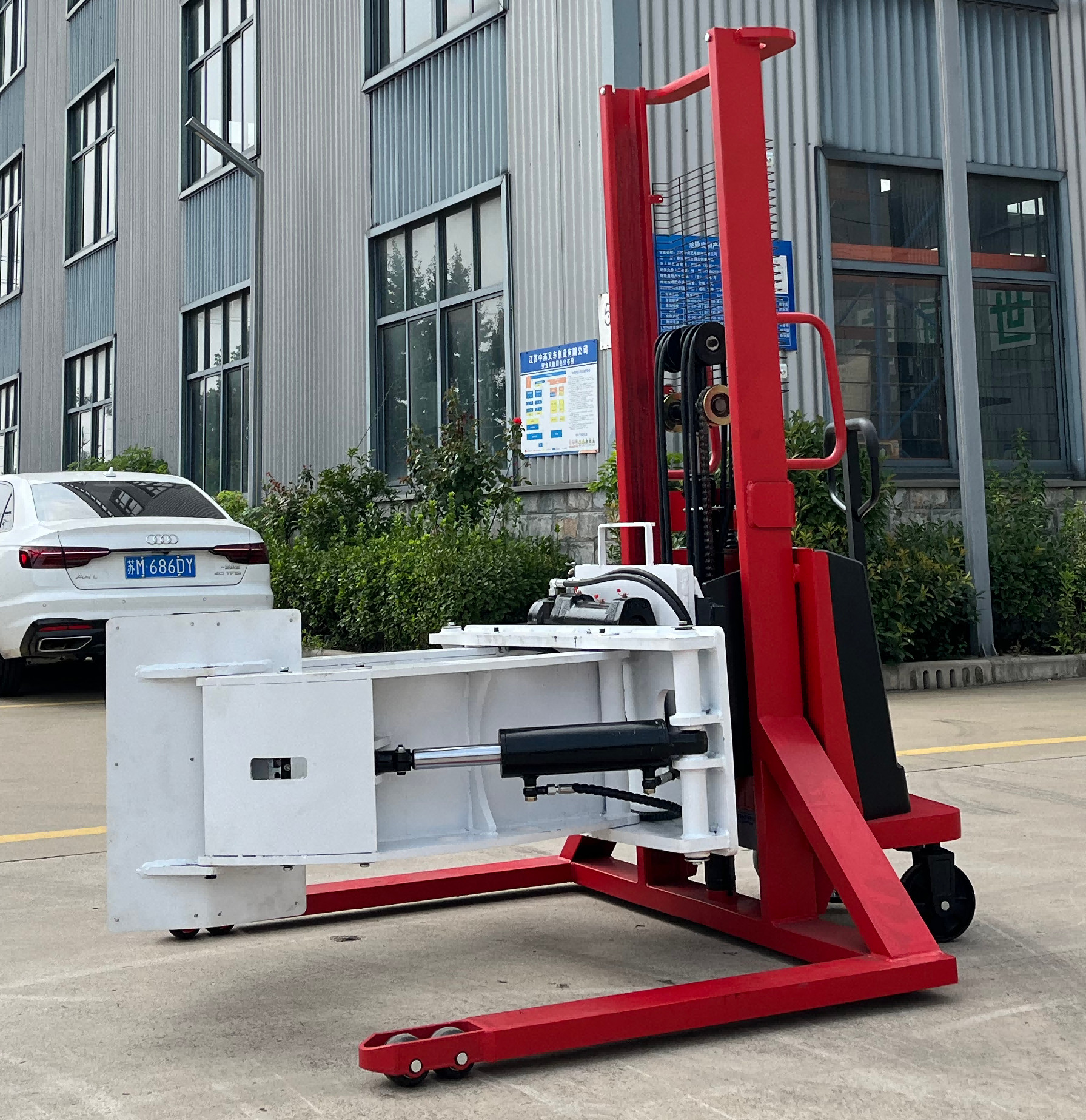 Semi Electric Clamp Sticker Roll Paper Stacker 500kg Load Capacity 1.6 Meters Lifting Height