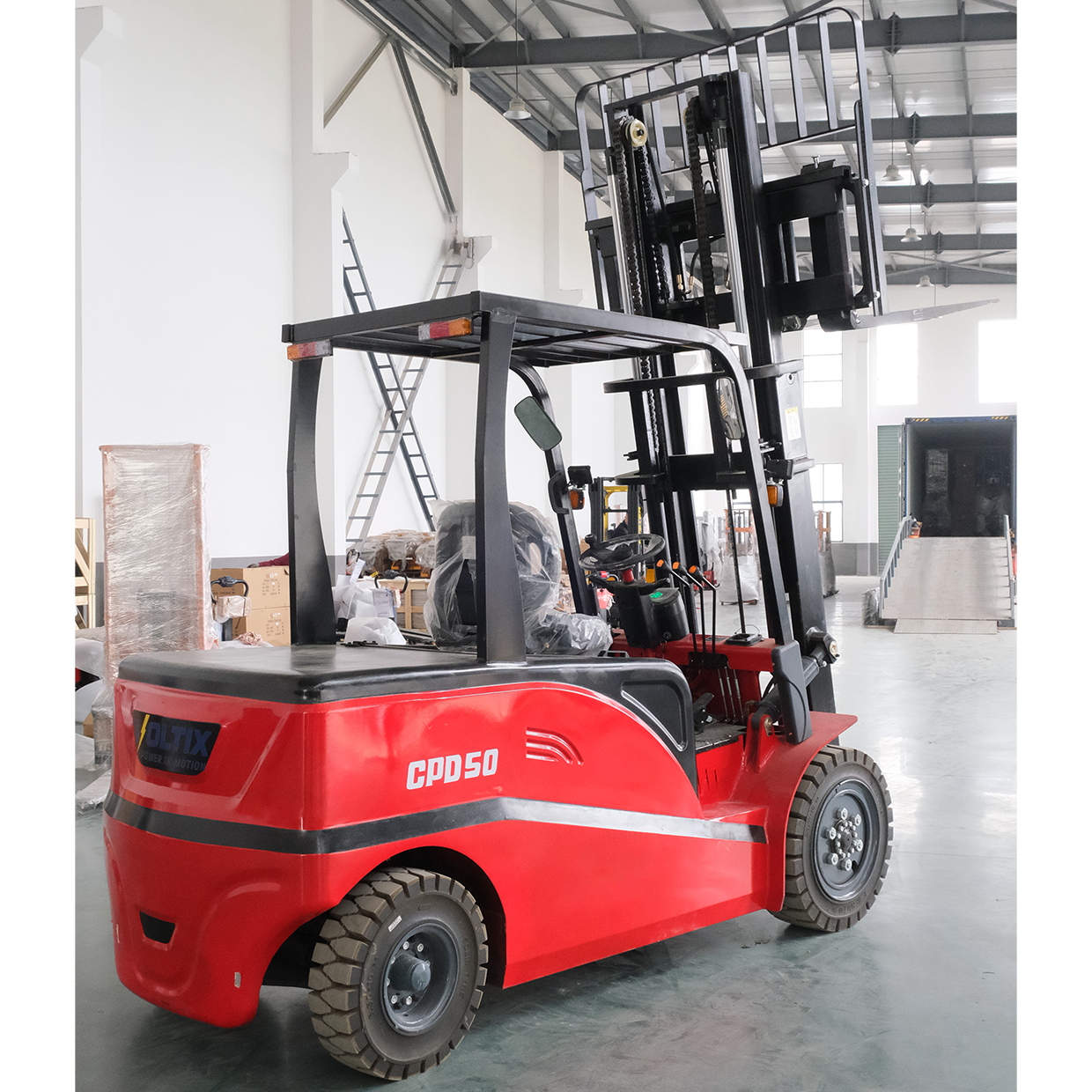 5000kg Four Wheel Electric Forklift Long Battery Life Factory Direct Sales Warehouse Material Handling Heavy Duty Lift Truck